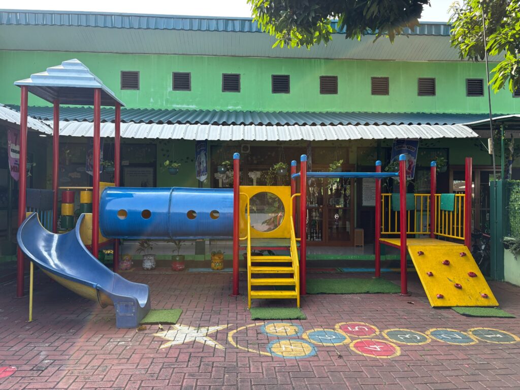 Playground TKIA 2 Pasar Minggu