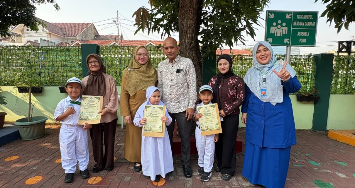 Kenaikan Jilid Tilawati di TK Islam Al Azhar 2 Pasar Minggu