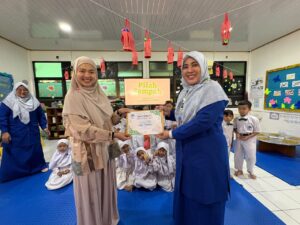 Belajar Memilah Sampah Sejak Dini Bersama Guru Tamu