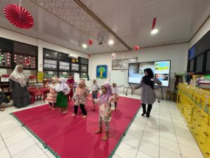 Ekstrakurikuler Wajib Menari di TK Islam Al Azhar 2 Pasar Minggu