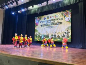 Penampilan Tari Layang-Layang TKIA 2 Pasar Minggu
